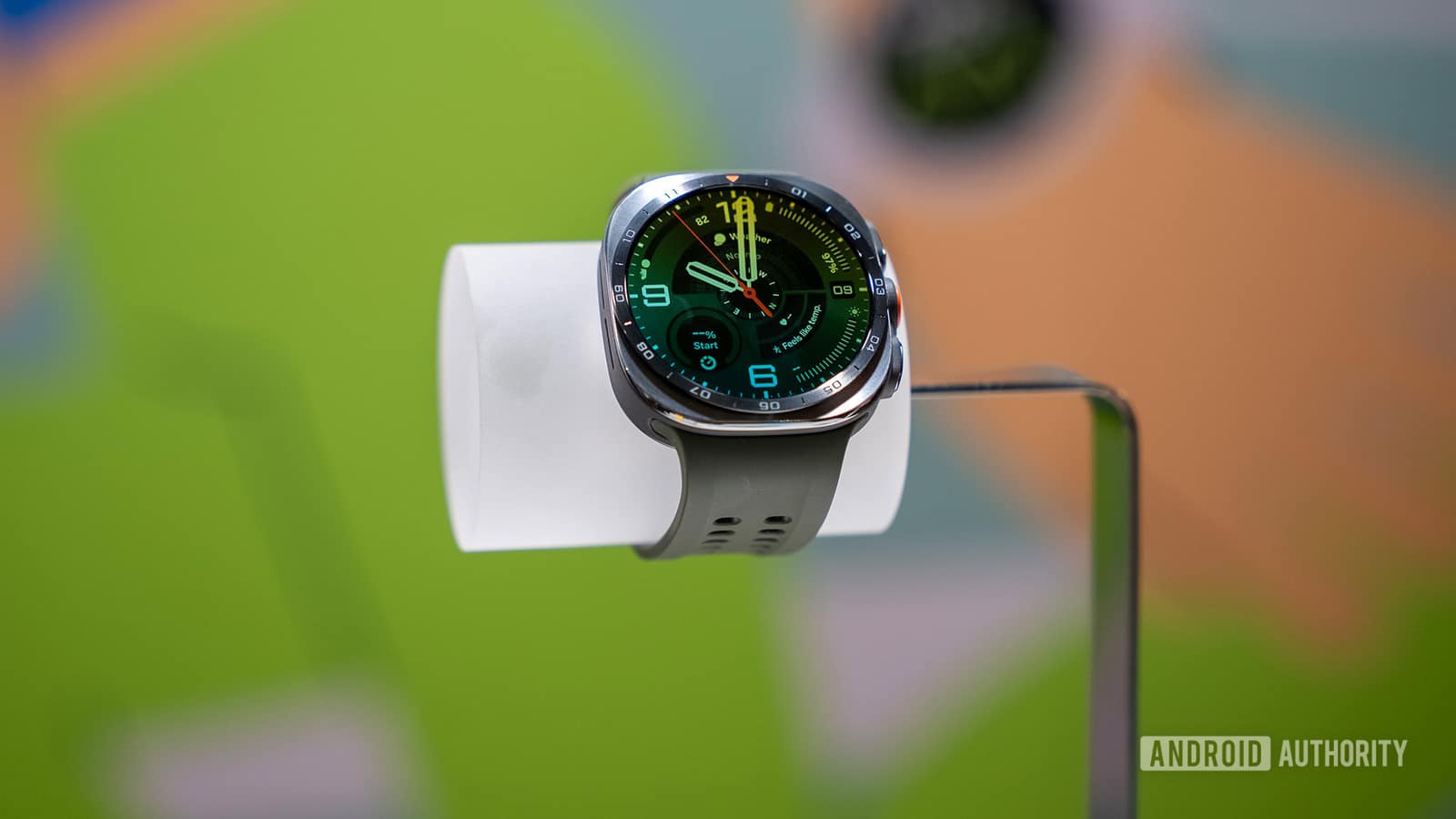 Amazon Galaxy Watch Ultra 2 alanlara 100 dolar hediye ediyor: net fiyatı 600 dolara indi