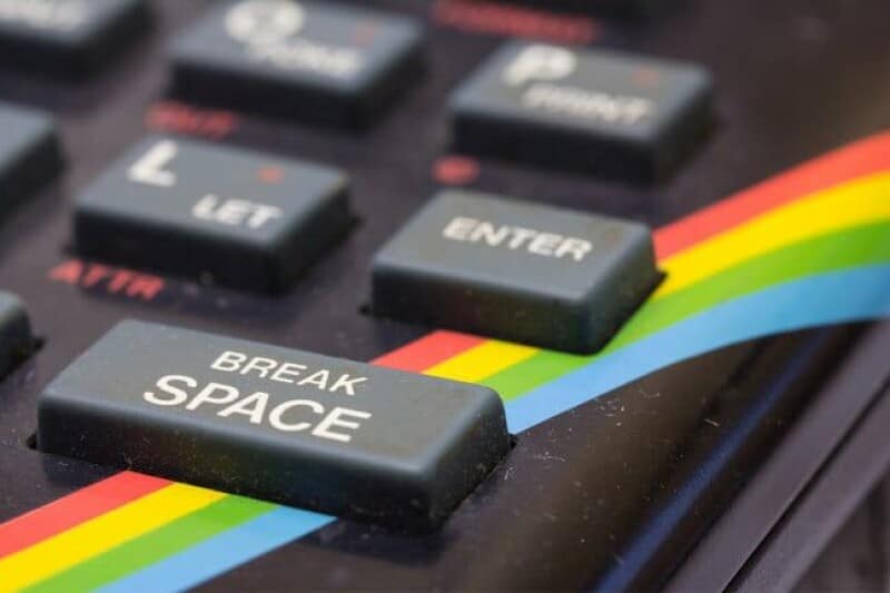 Tek bitlik hoparlörden çok sesli müzik çıkardılar: ZX Spectrum yazılımcıları donanım sınırlarını aştı