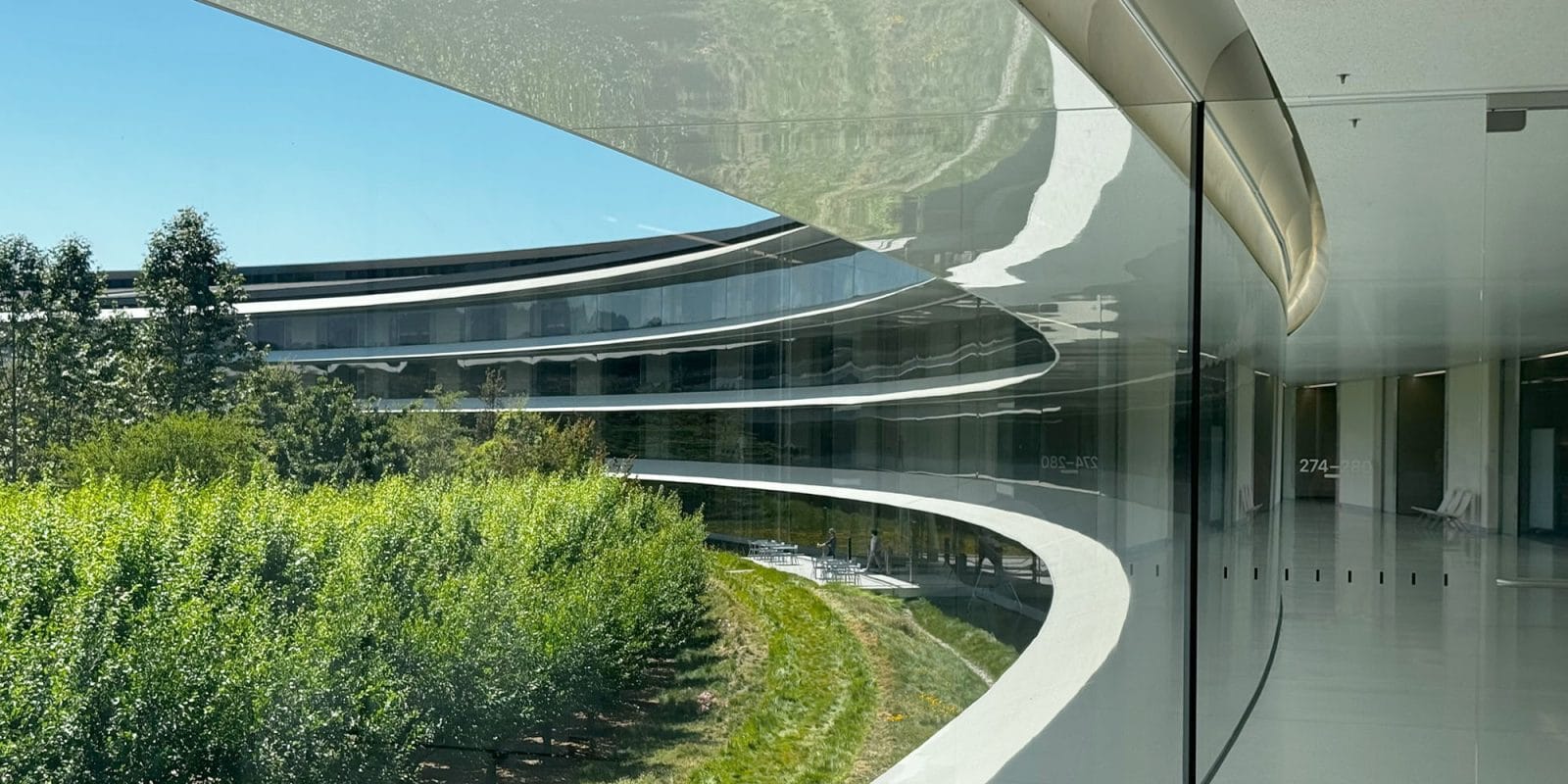 Apple ve Nvidia'dan Trump'ın Beyaz Saray balo salonuna 50 milyon dolar: 25'er milyon bağışladılar