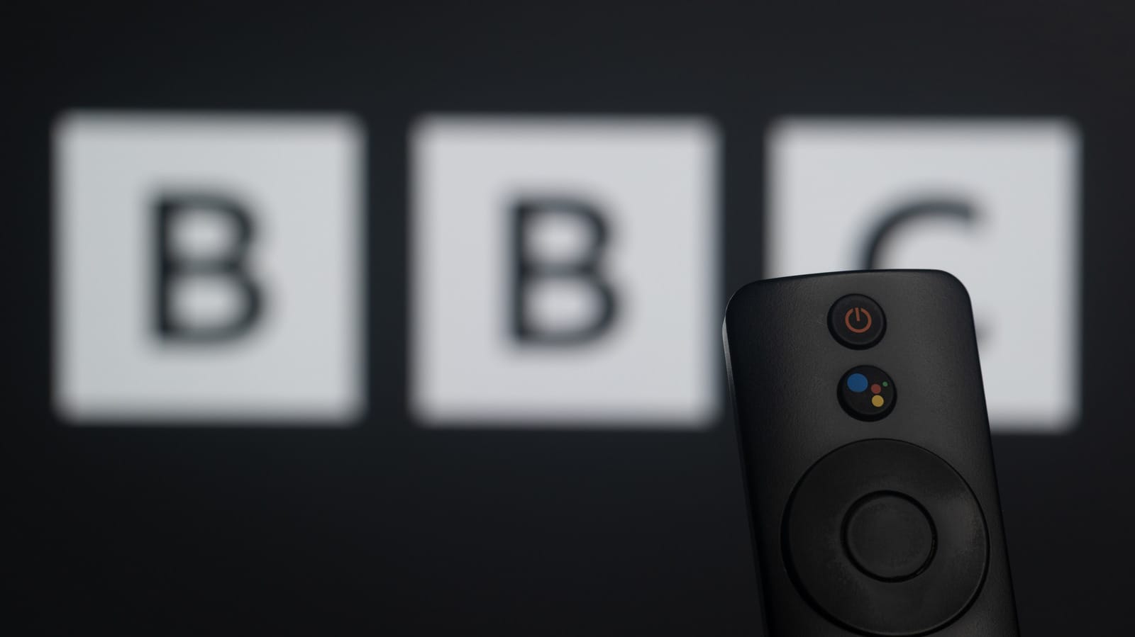 İngiltere'de YouTube izlemek paralı oluyor: Yıllık 240 dolarlık BBC lisans ücreti kapıda